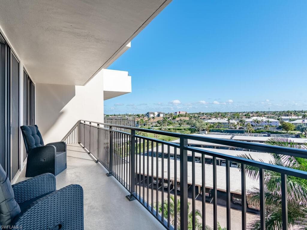 180 Seaview Ct 612, Marco Island, FL 34145-9