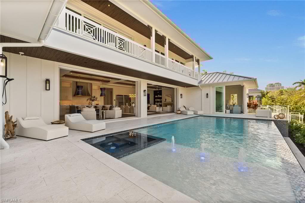 506 Neapolitan Ln, Naples, FL 34103-11