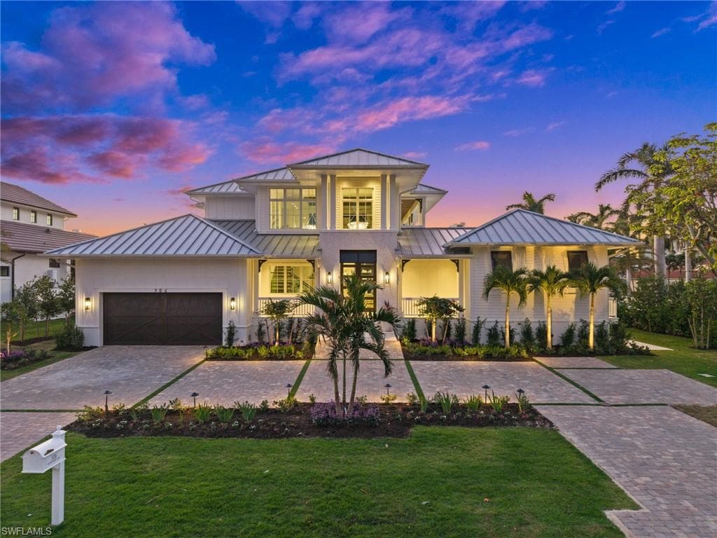506 Neapolitan Ln, Naples, FL 34103-3