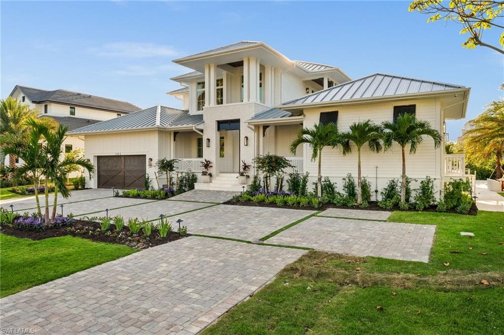 506 Neapolitan Ln, Naples, FL 34103-5
