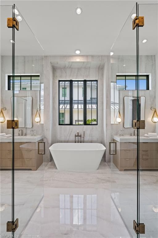 508 Neapolitan Ln, Naples, FL 34103-17
