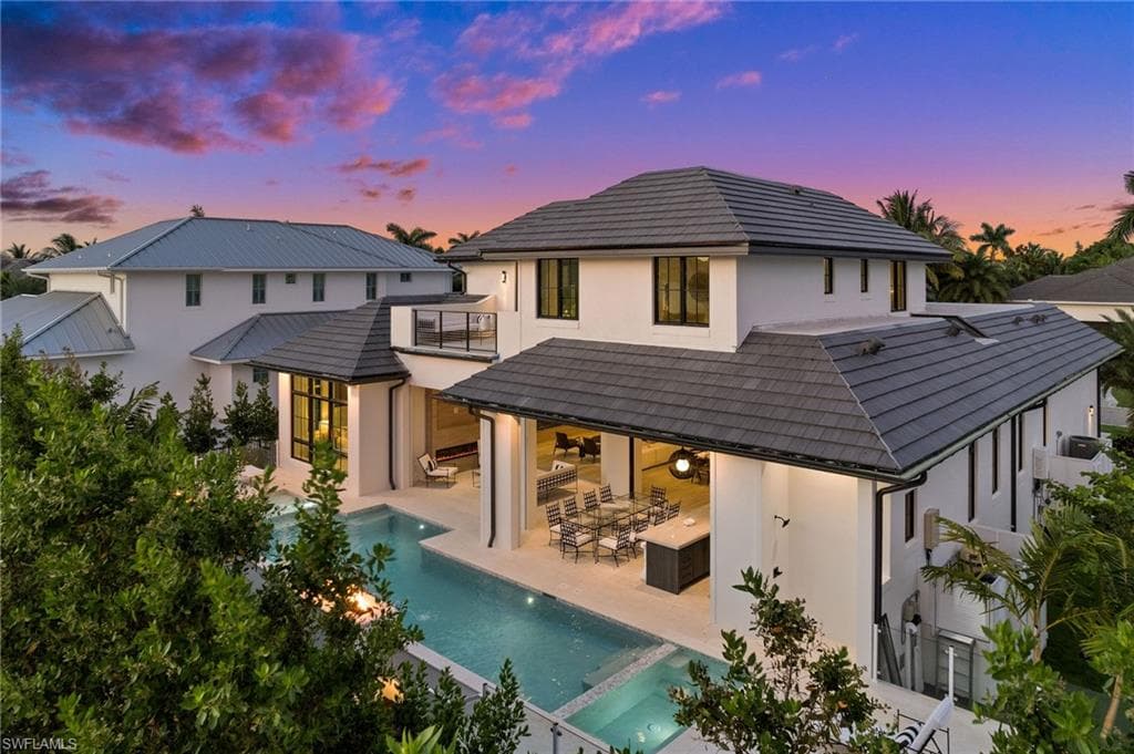 508 Neapolitan Ln, Naples, FL 34103-28