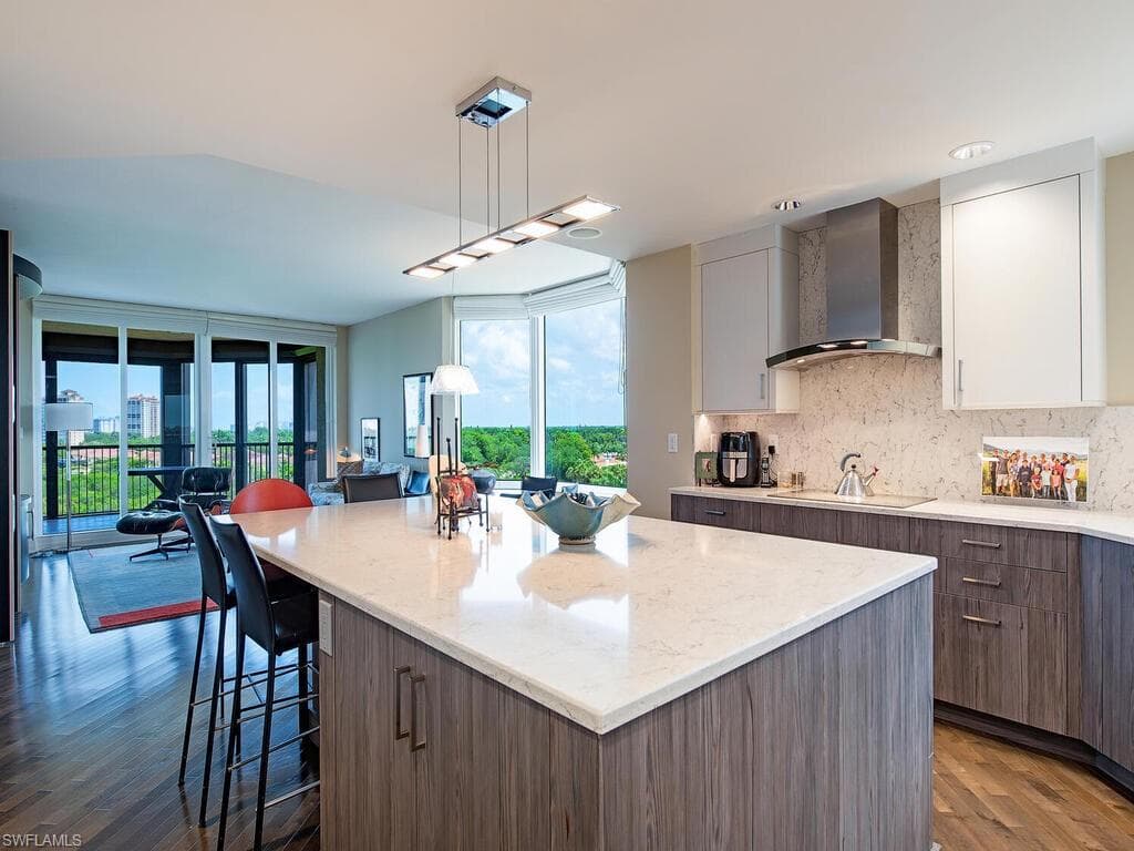 7575 Pelican Bay Blvd 608, Naples, FL 34108-7