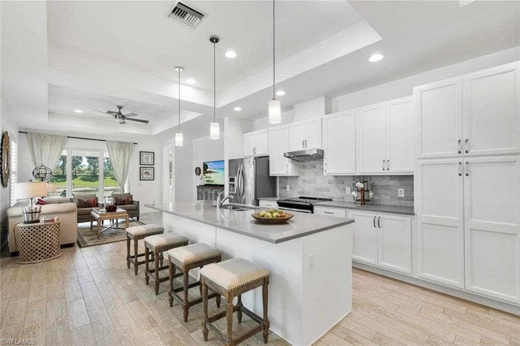 14166 Nautica Ct, Naples, FL 34114-6