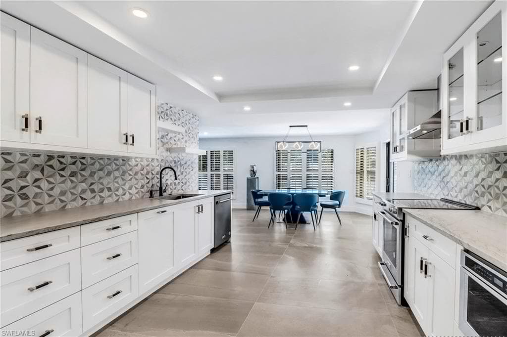 4451 Gulf Shore Blvd N 203, Naples, fl 34103-10