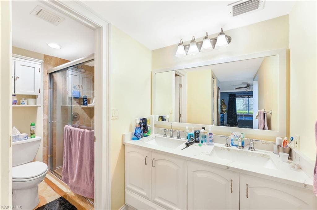 200 Palm Dr 43-7, Naples, FL 34112-11
