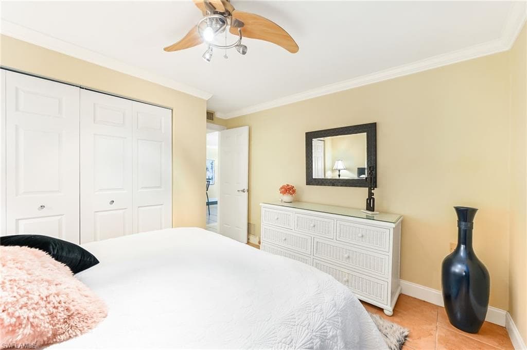 200 Palm Dr 43-7, Naples, FL 34112-13