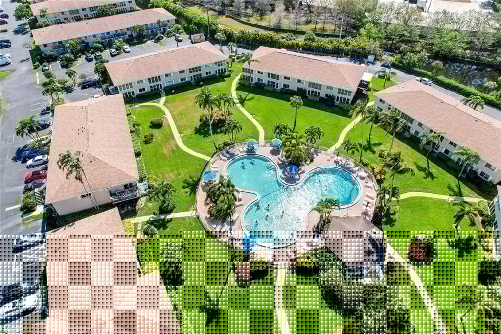 200 Palm Dr 43-7, Naples, FL 34112-19