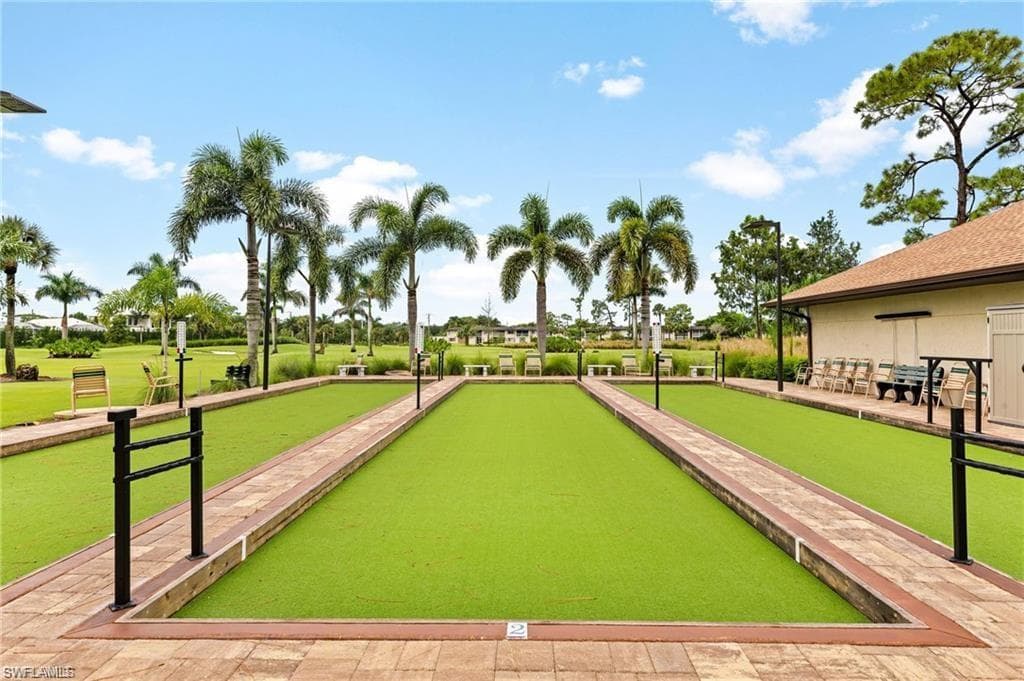 200 Palm Dr 43-7, Naples, FL 34112-26