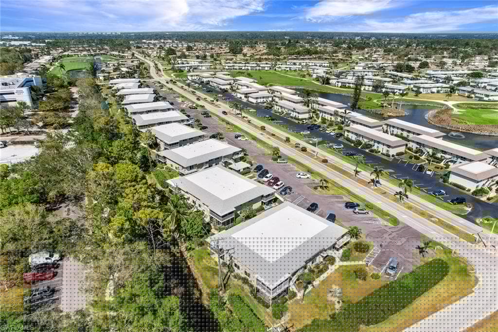 200 Palm Dr 43-7, Naples, FL 34112-28