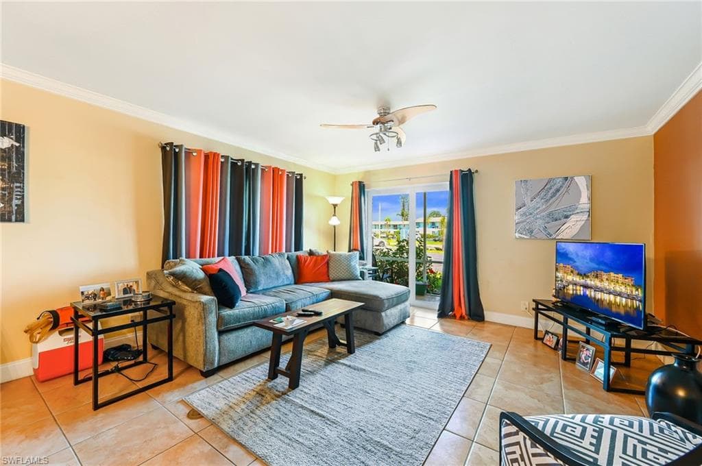 200 Palm Dr 43-7, Naples, FL 34112-7