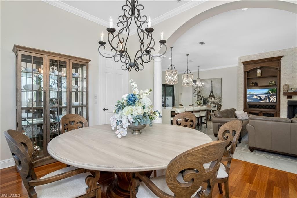790 Broad Ct N, Naples, FL 34102-23