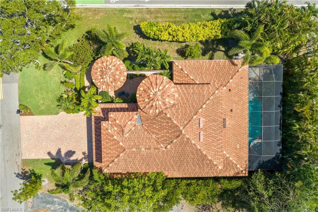 790 Broad Ct N, Naples, FL 34102-44