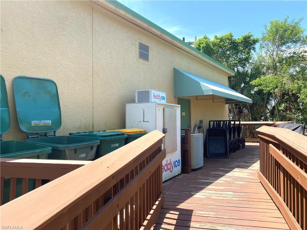 1081 Bald Eagle Dr, Marco Island, FL 34145-11