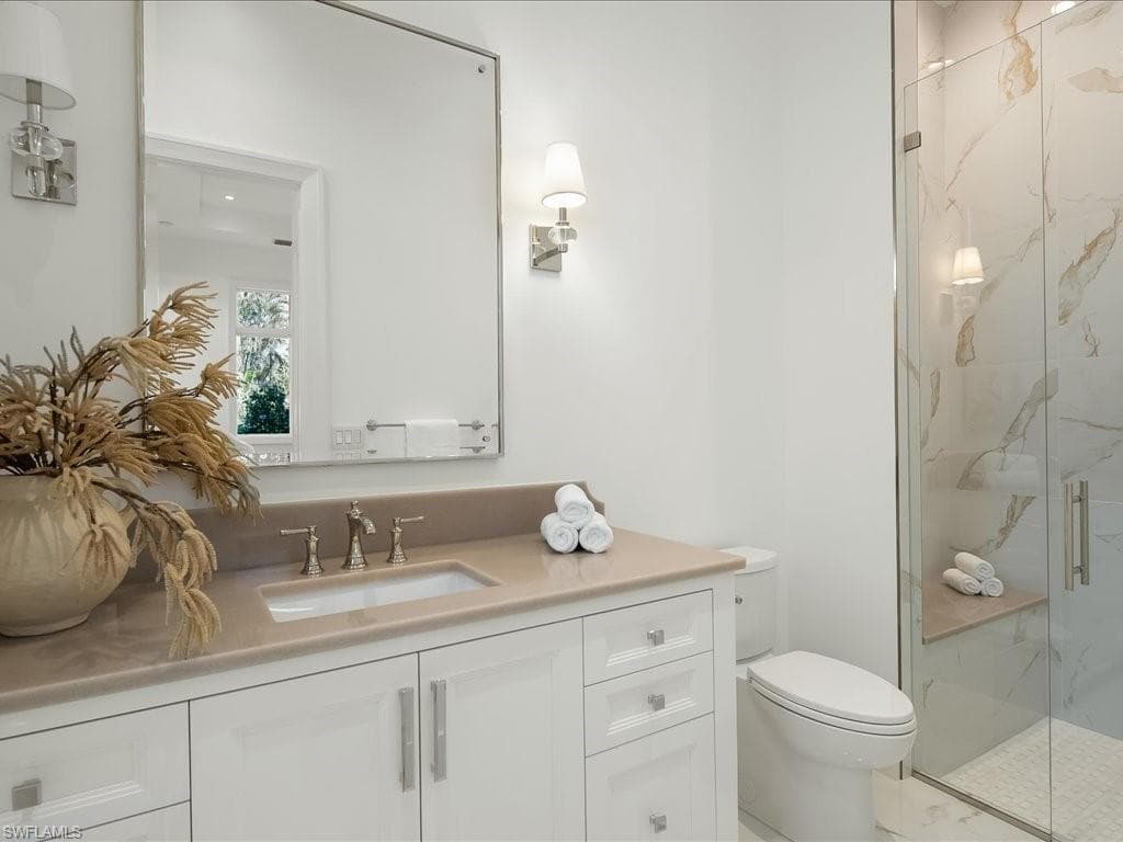 619 Binnacle Dr, Naples, FL 34103-18