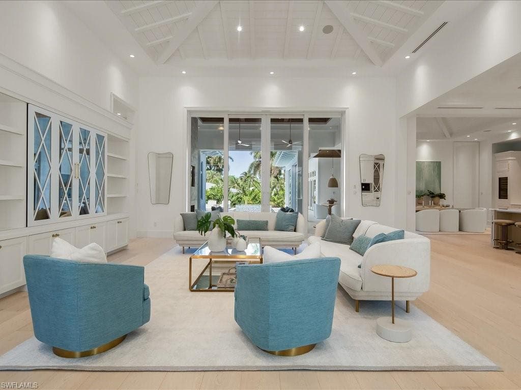 619 Binnacle Dr, Naples, FL 34103-36