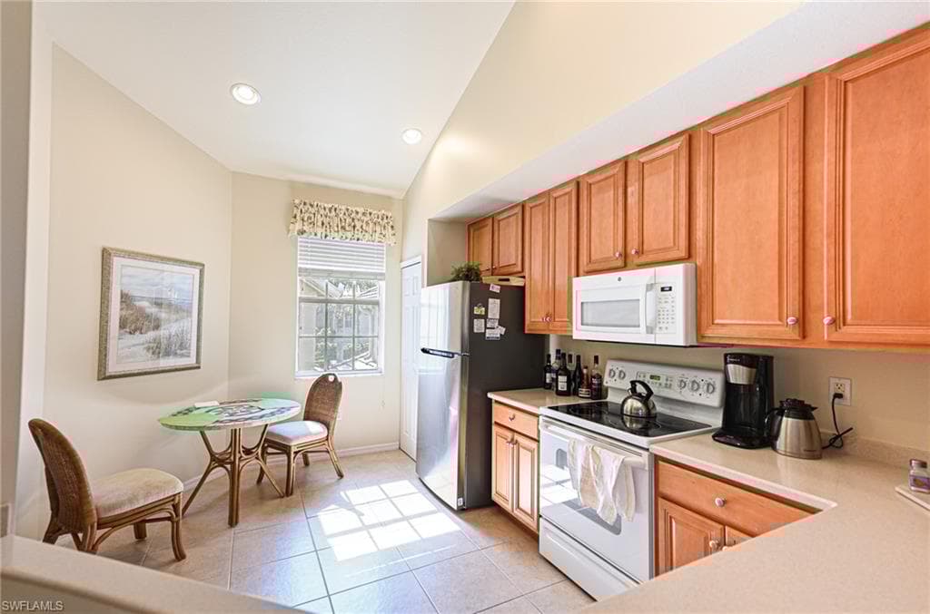 25130 Sandpiper Greens Ct 203, Bonita Springs, FL 34134-7