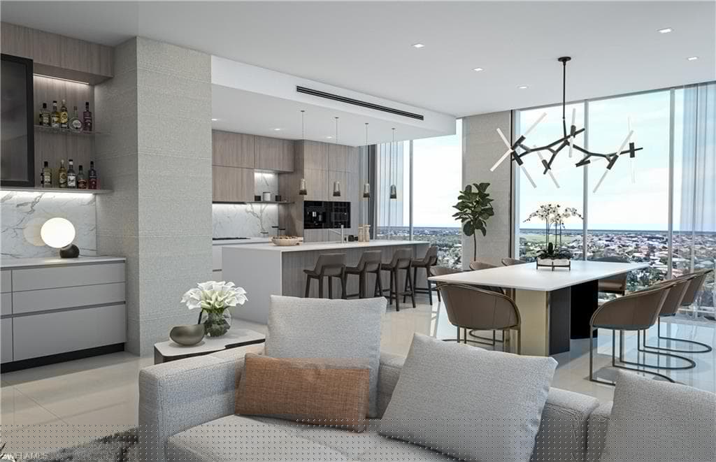 1925 Metropolitan Blvd 1002, Naples, FL 34104-8