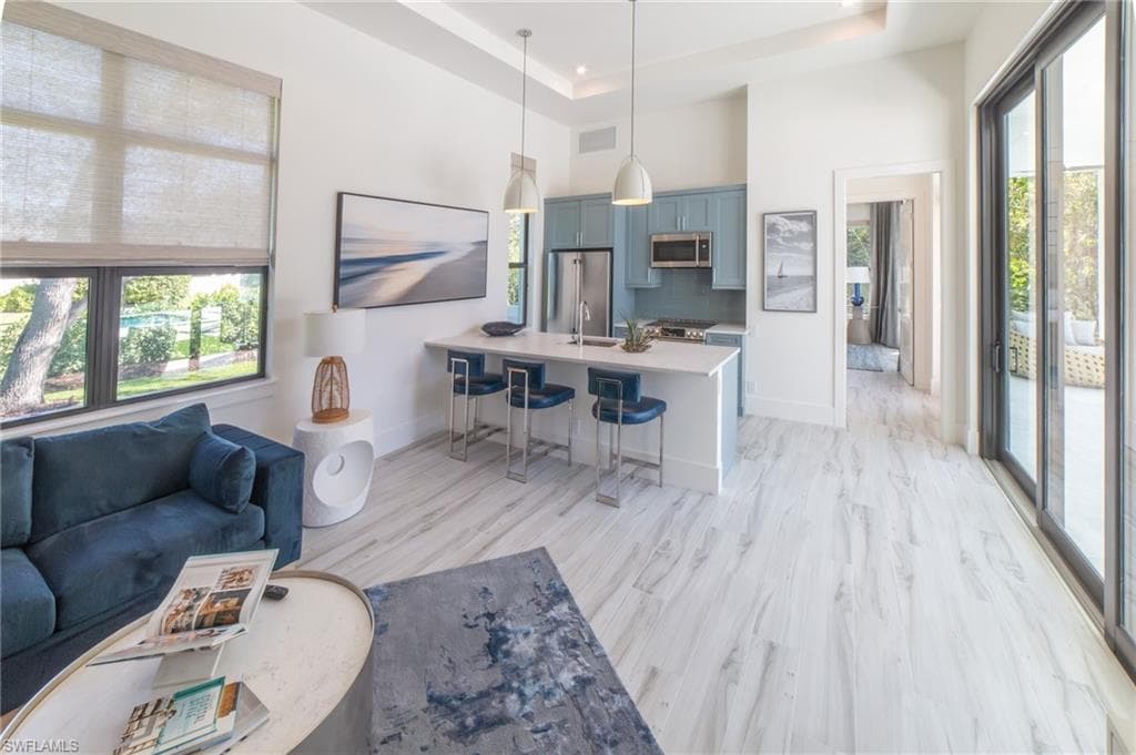 18 Caribbean Rd, Naples, FL 34108-35
