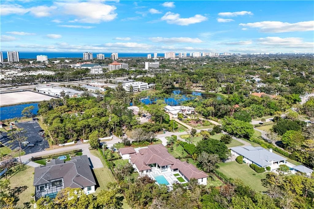 18 Caribbean Rd, Naples, FL 34108-45