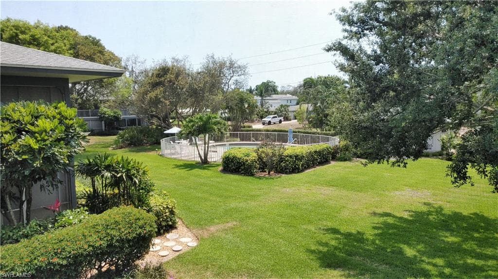 3300 Binnacle Dr 206, Naples, FL 34103-9