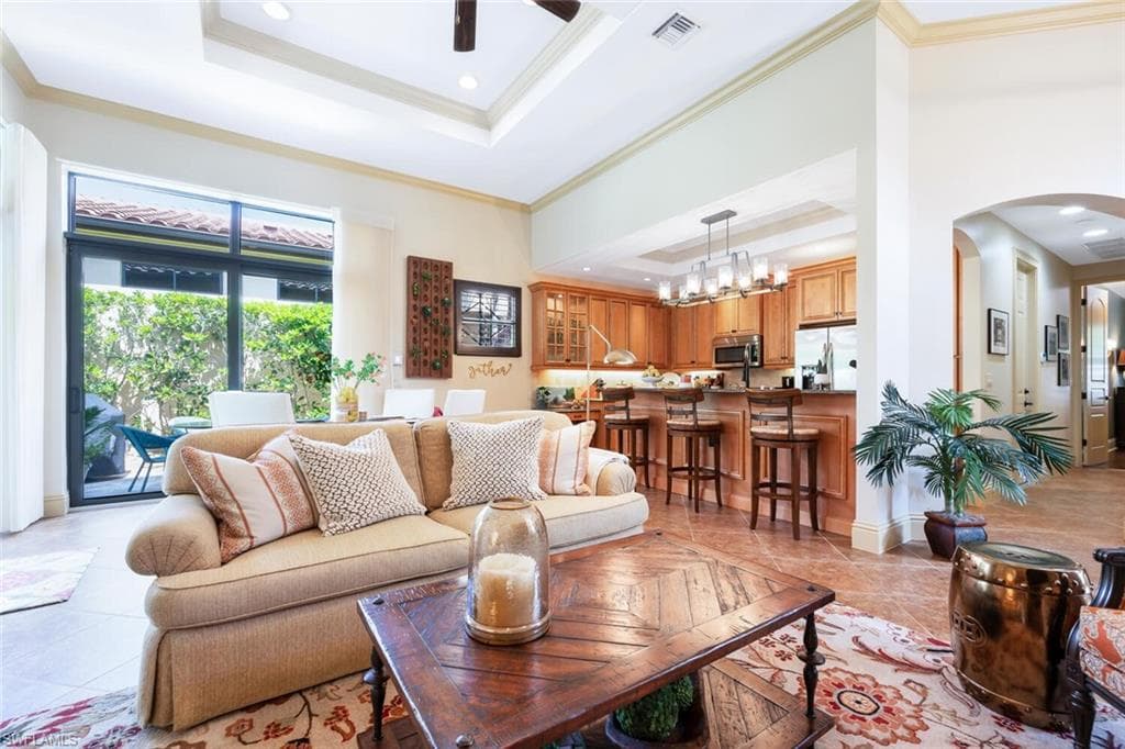 7996 Cordoba Pl, Naples, FL 34113-10