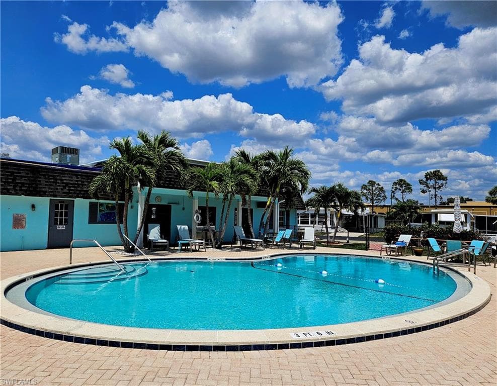 71 Sturbridge Ln, Fort Myers, FL 33908-13