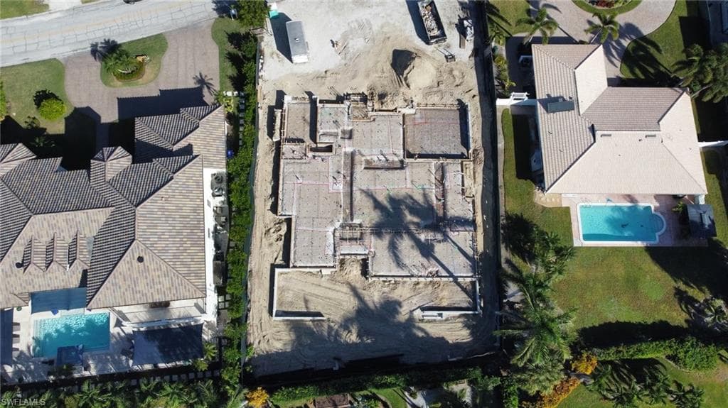 612 Binnacle Dr, Naples, FL 34103-11