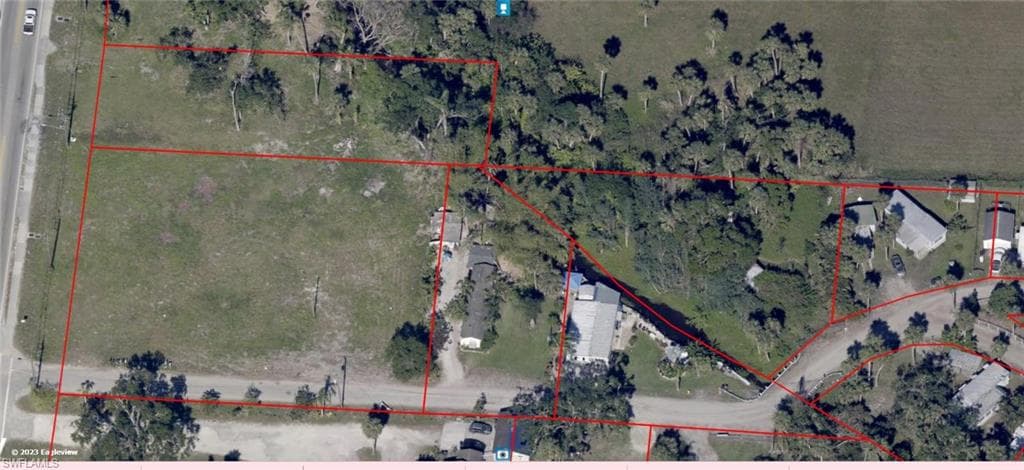 8581 Ortiz Cir, Fort Myers, FL 33905-5