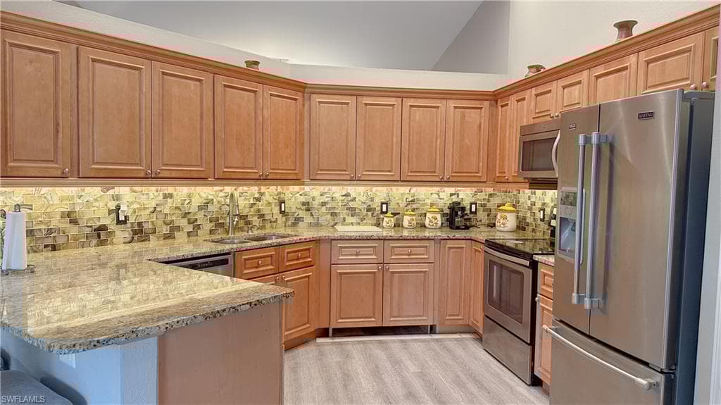 1290 21st St SW, Naples, FL 34117-19