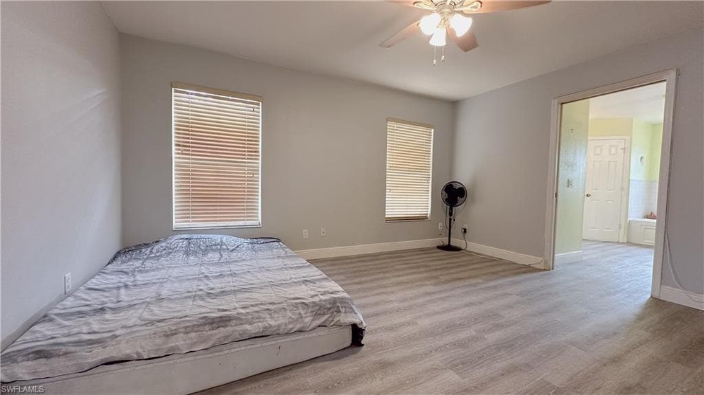 1290 21st St SW, Naples, FL 34117-24
