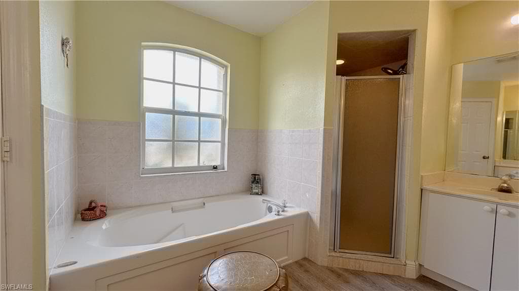 1290 21st St SW, Naples, FL 34117-26