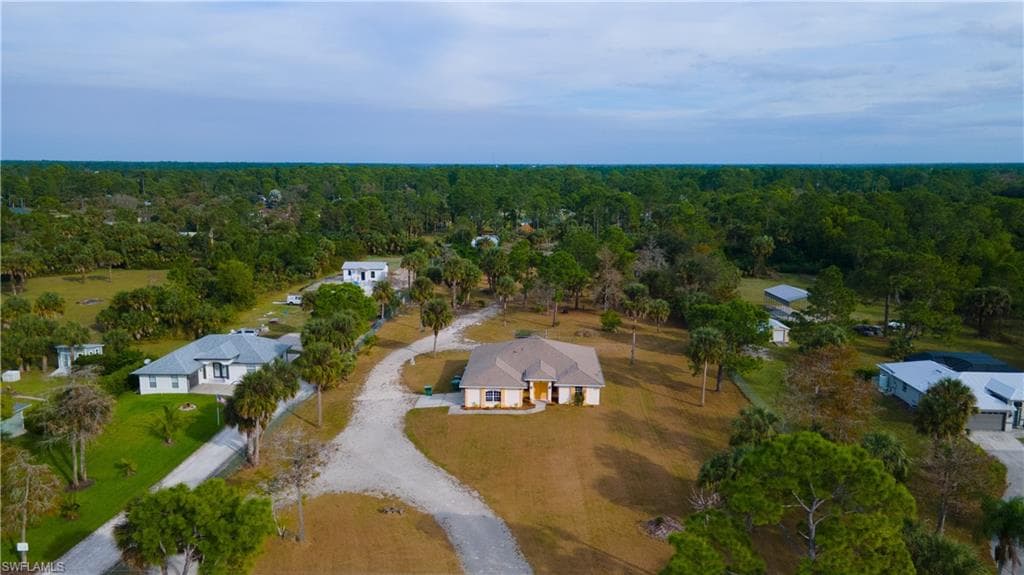 1290 21st St SW, Naples, FL 34117-3