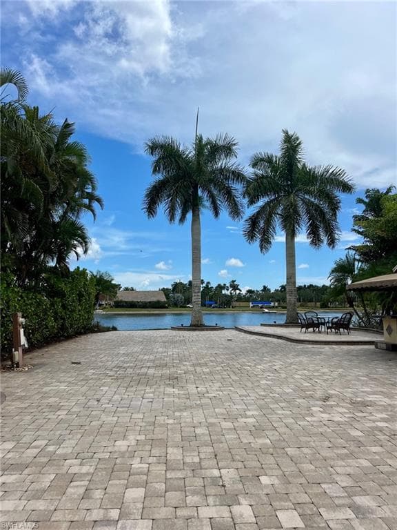 4747 Southern Breeze Dr, Naples, FL 34114-11