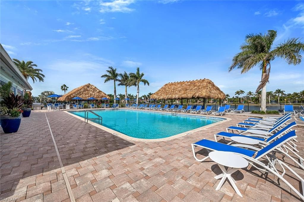 4747 Southern Breeze Dr, Naples, FL 34114-16