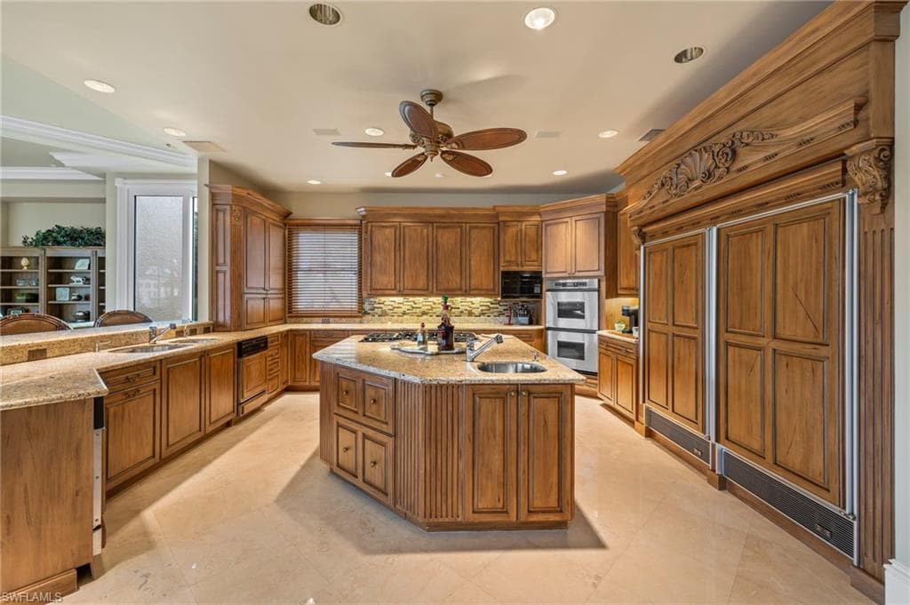 7264 Tilden Ln, Naples, FL 34108-8