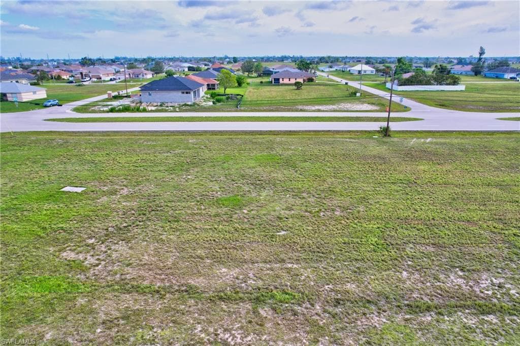 2122 Embers Pkwy, Cape Coral, Fl 33993-25