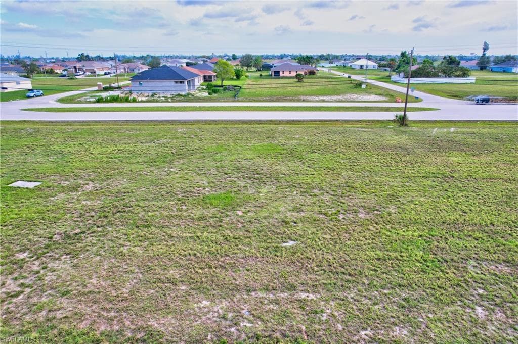 2122 Embers Pkwy, Cape Coral, Fl 33993-26
