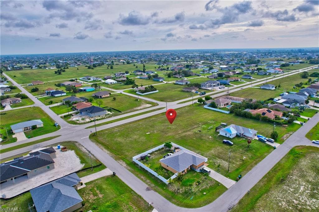 2122 Embers Pkwy, Cape Coral, Fl 33993-2