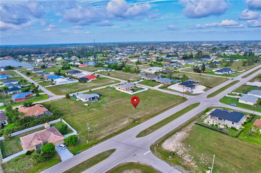 2122 Embers Pkwy, Cape Coral, Fl 33993-3
