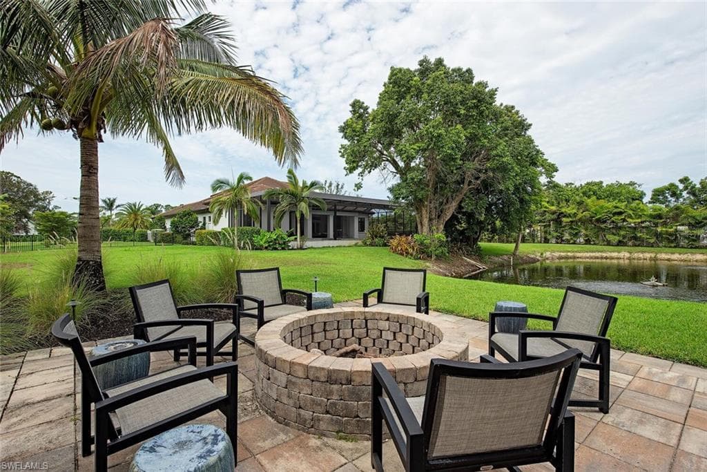 179 Mahogany Dr, Naples, FL 34108-26