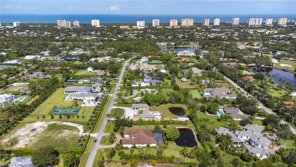 179 Mahogany Dr, Naples, FL 34108-4