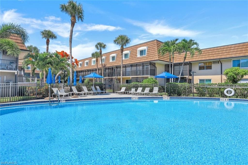 87 Collier Blvd J4, Marco Island, FL 34145-2