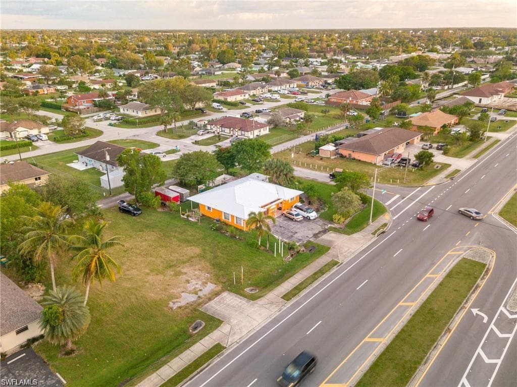 2596 Santa Barbara Blvd, Naples, FL 34116-36