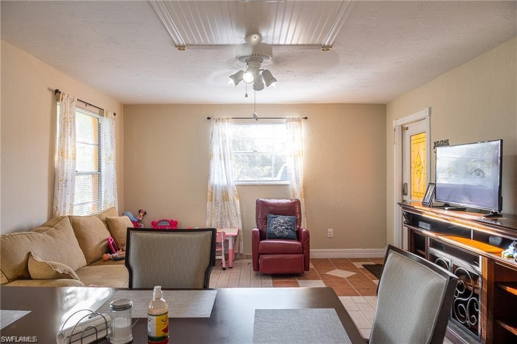 2596 Santa Barbara Blvd, Naples, FL 34116-6