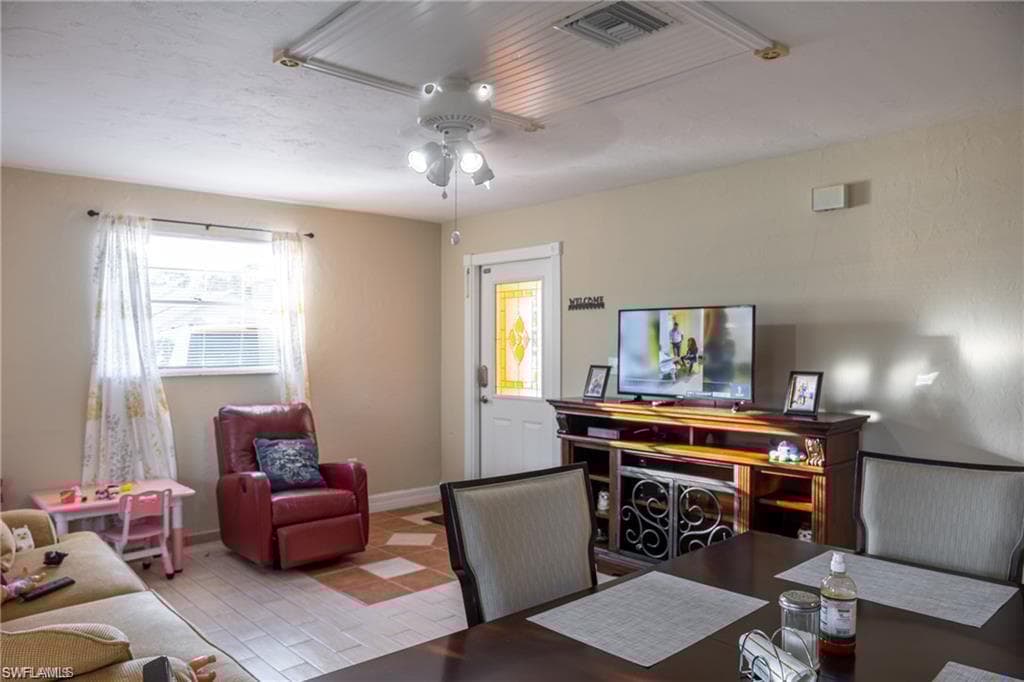 2596 Santa Barbara Blvd, Naples, FL 34116-8
