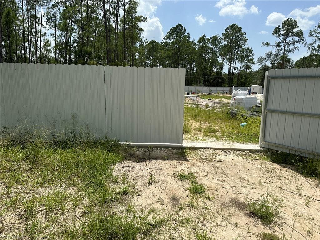 1215 Hamilton Ave, Lehigh Acres, FL 33972-12