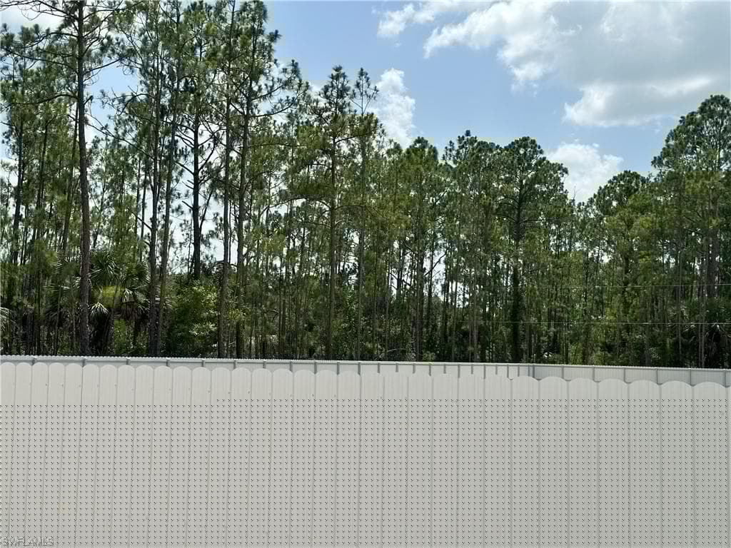 1215 Hamilton Ave, Lehigh Acres, FL 33972-6