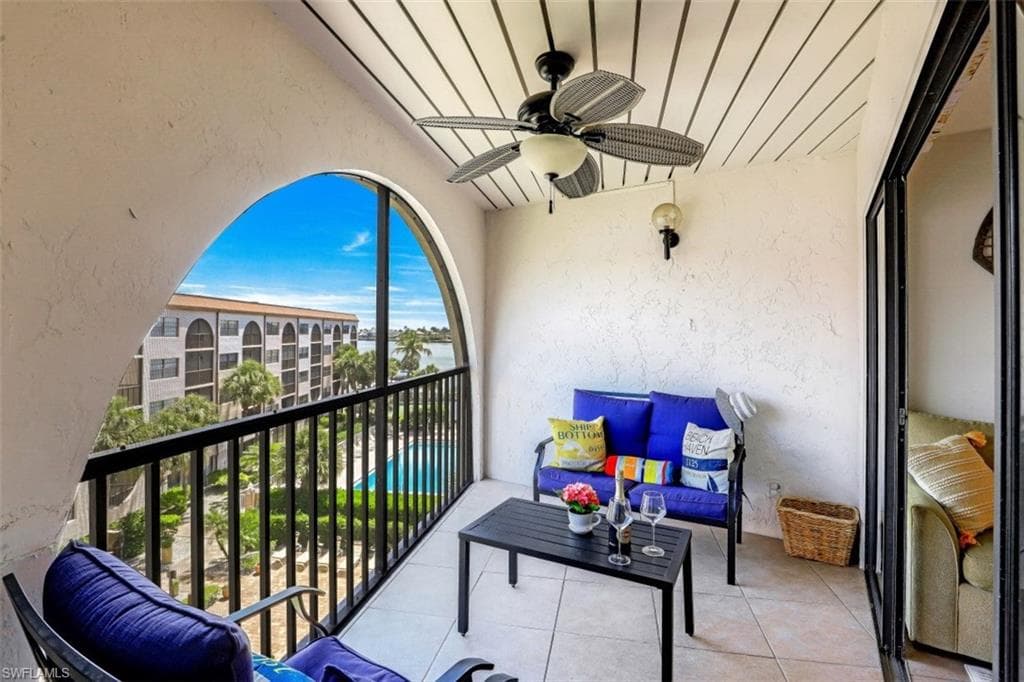 1023 Anglers Cv E-503, Marco Island, FL 34145-18
