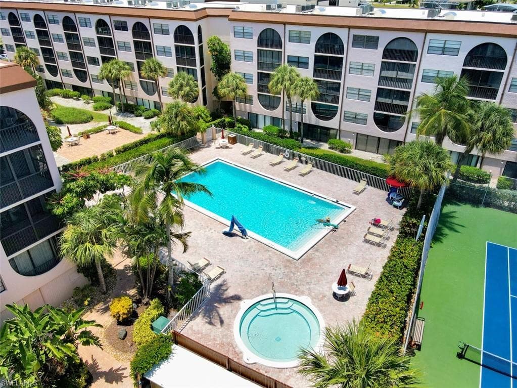 1023 Anglers Cv E-503, Marco Island, FL 34145-22